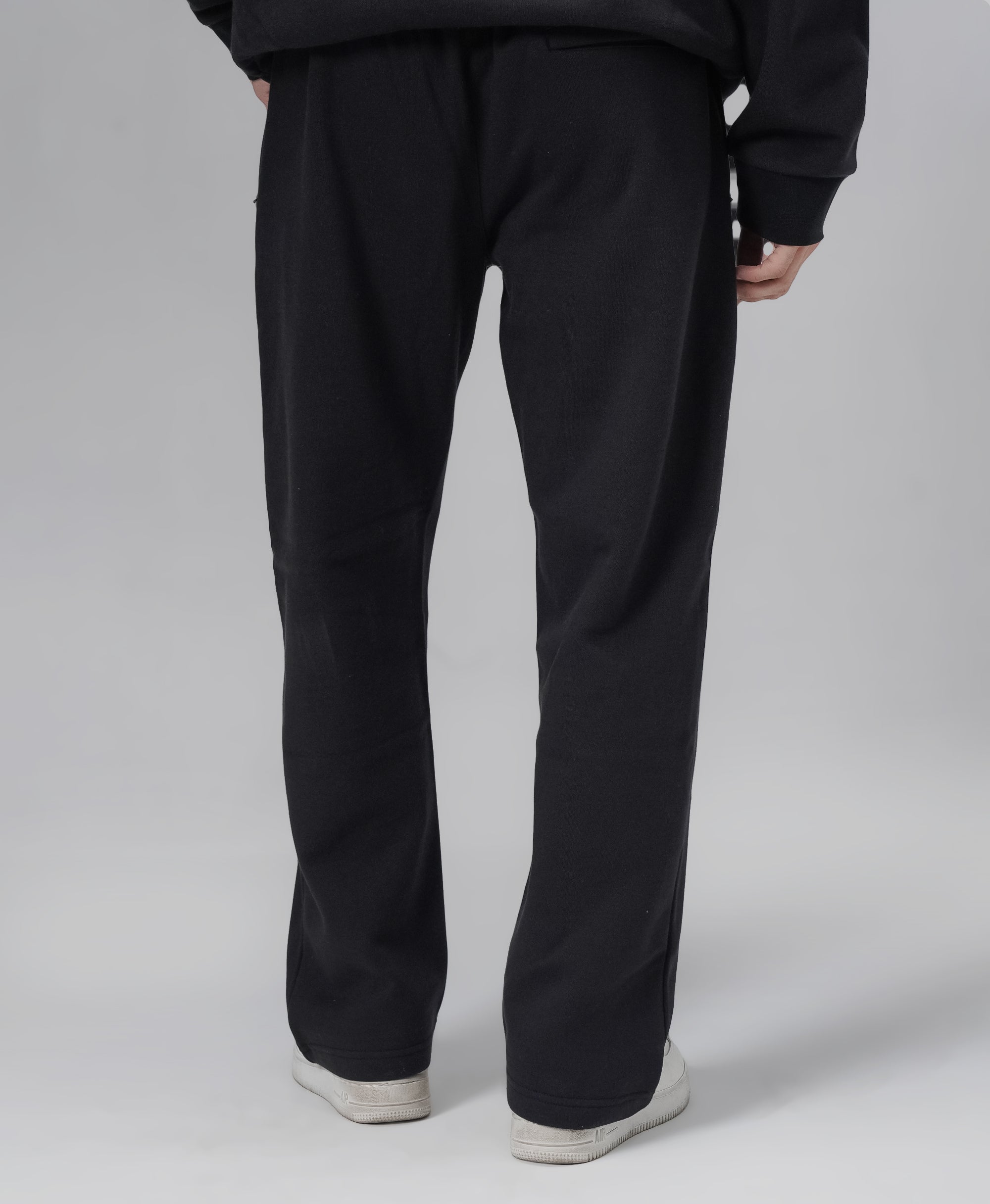 24.7 SweatPants - Just Black