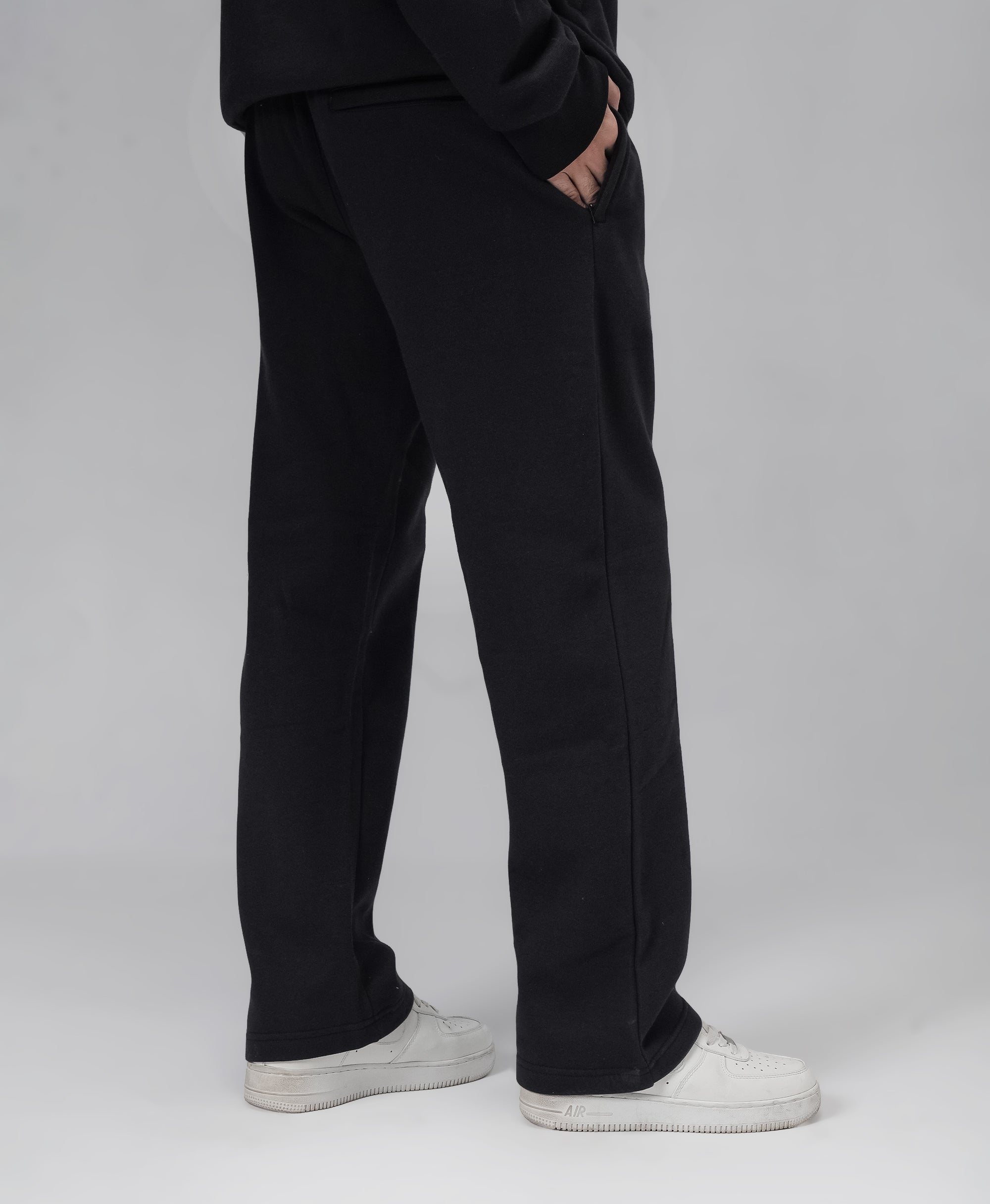 24.7 SweatPants - Just Black