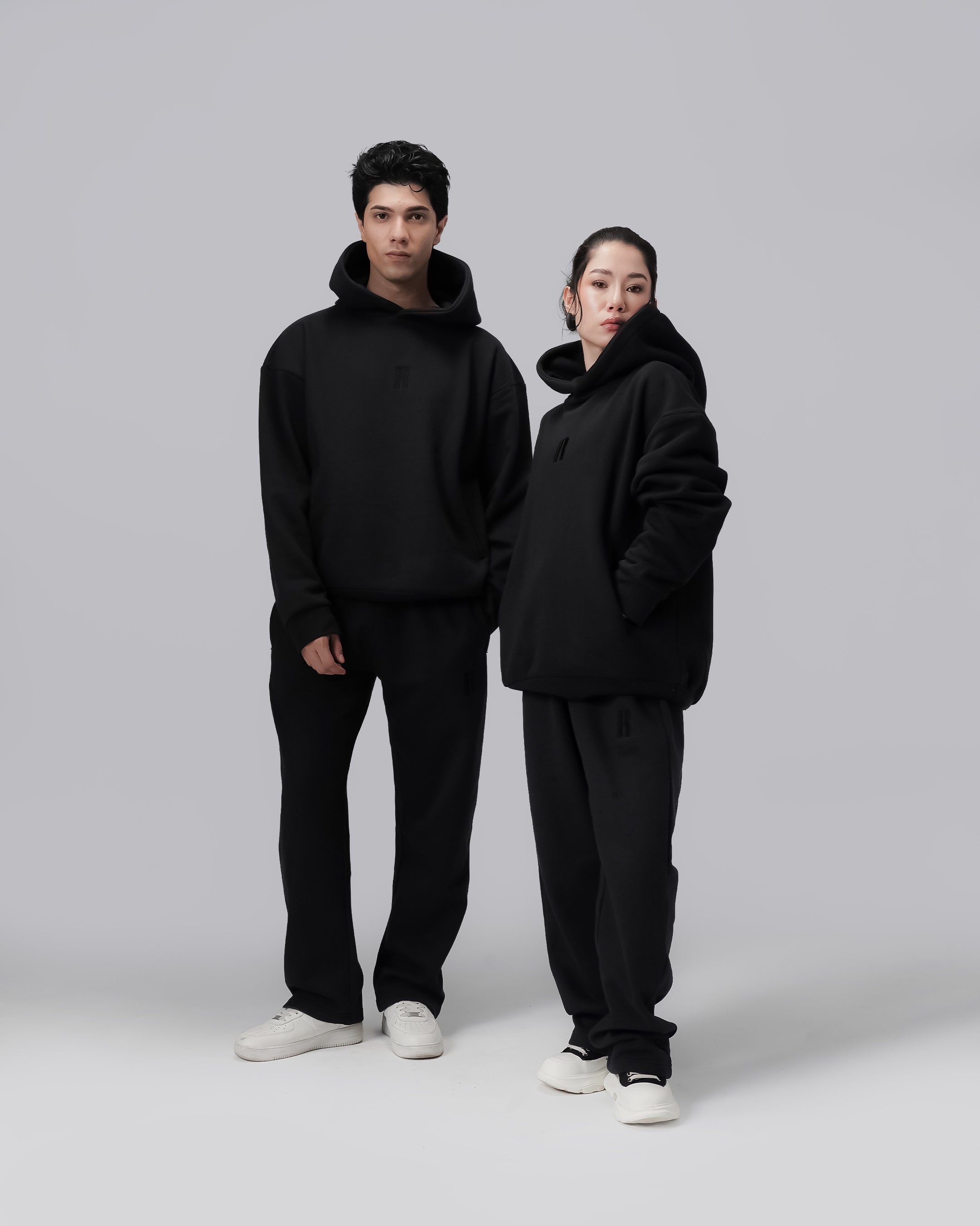 24.7 Hoodie - Just Black