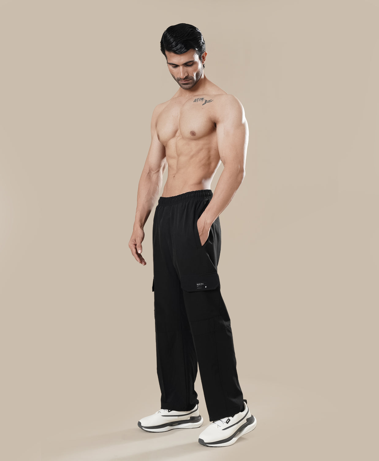Engine Cargo Pants - Jet Black