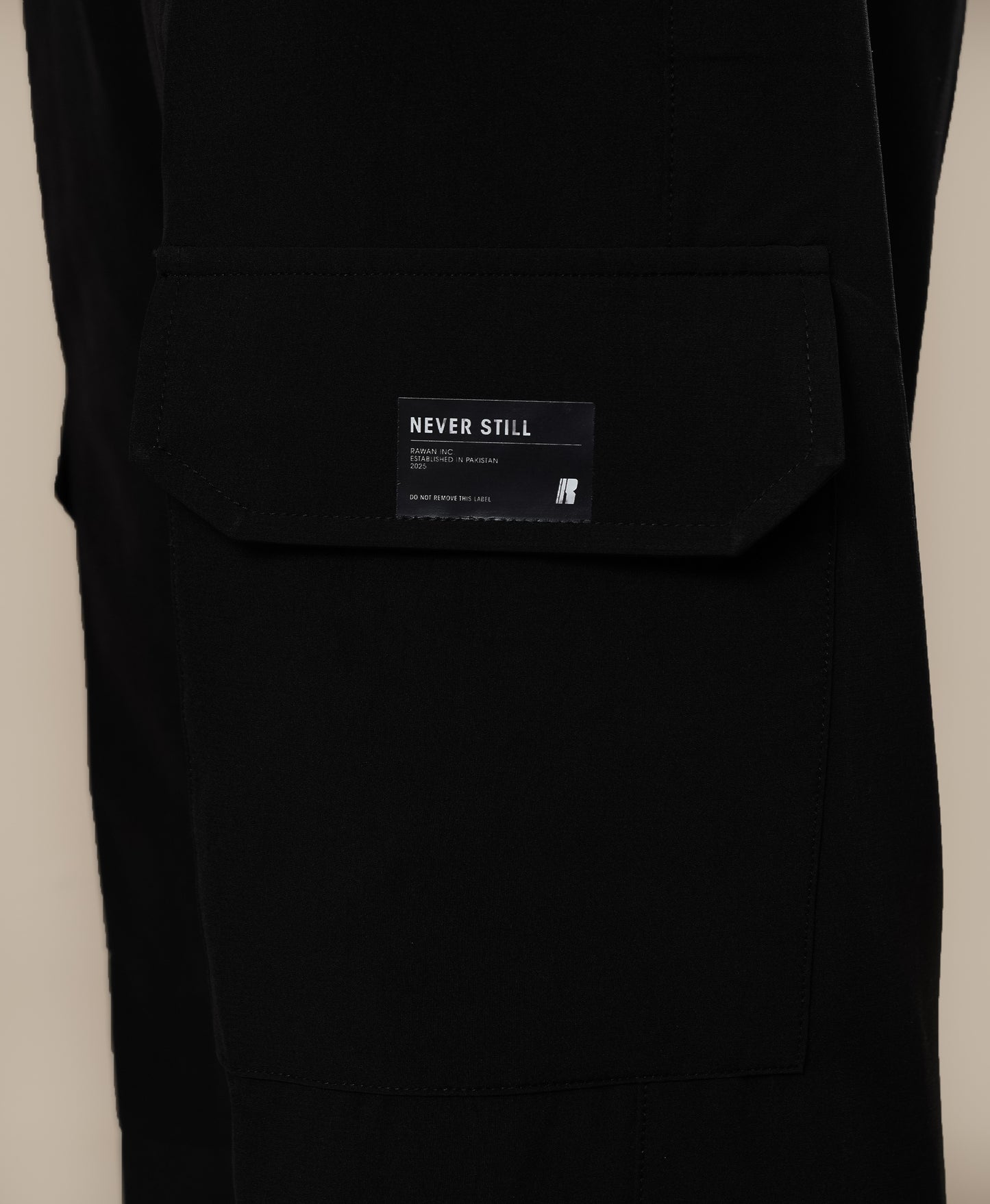 Engine Cargo Pants - Jet Black