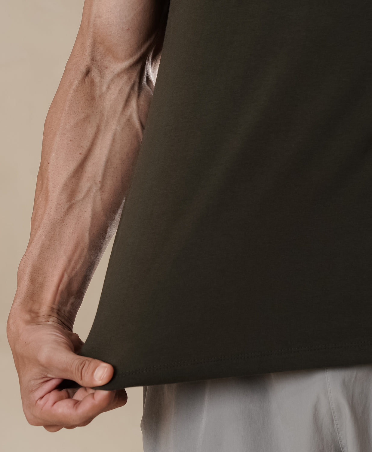 Essential Tank - Combat Green