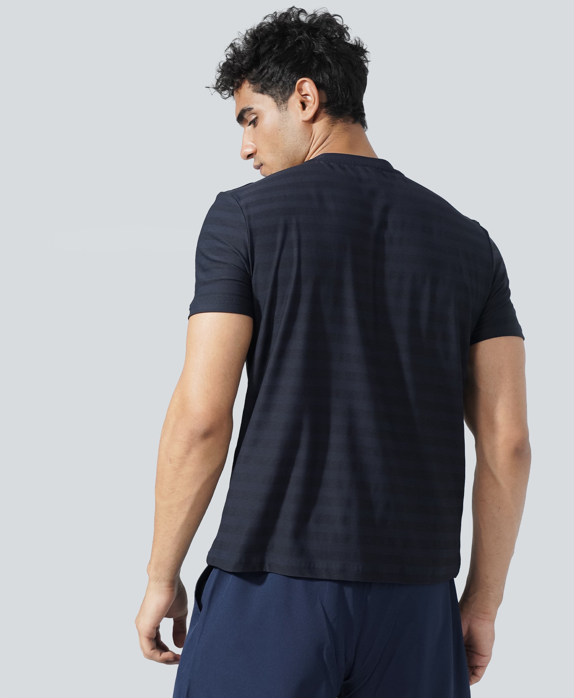 Windrunner Tee - Midnight Navy