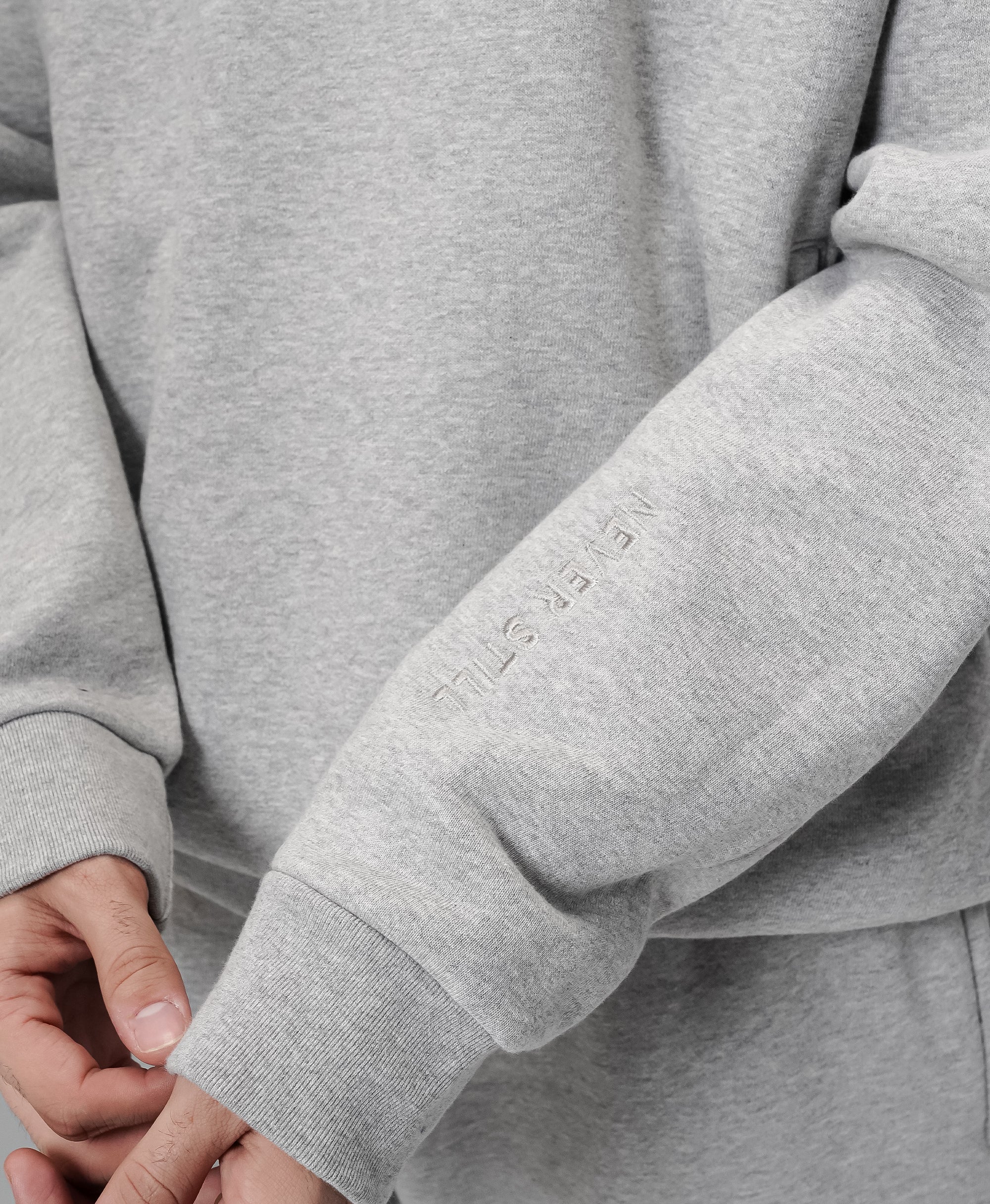 24.7 Hoodie - Cloud Grey