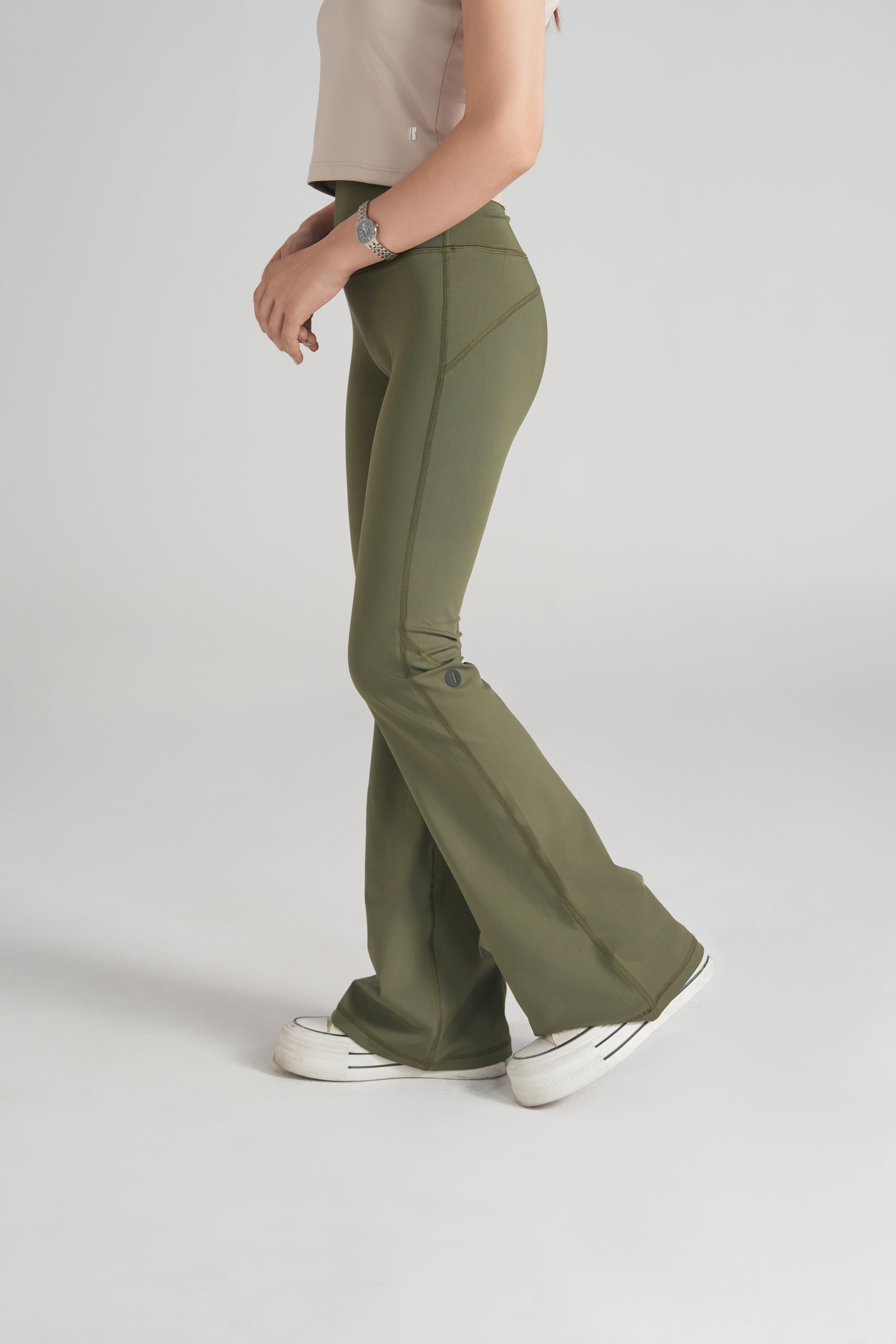 Soft Sculpt Flare Legging - Deep Olive