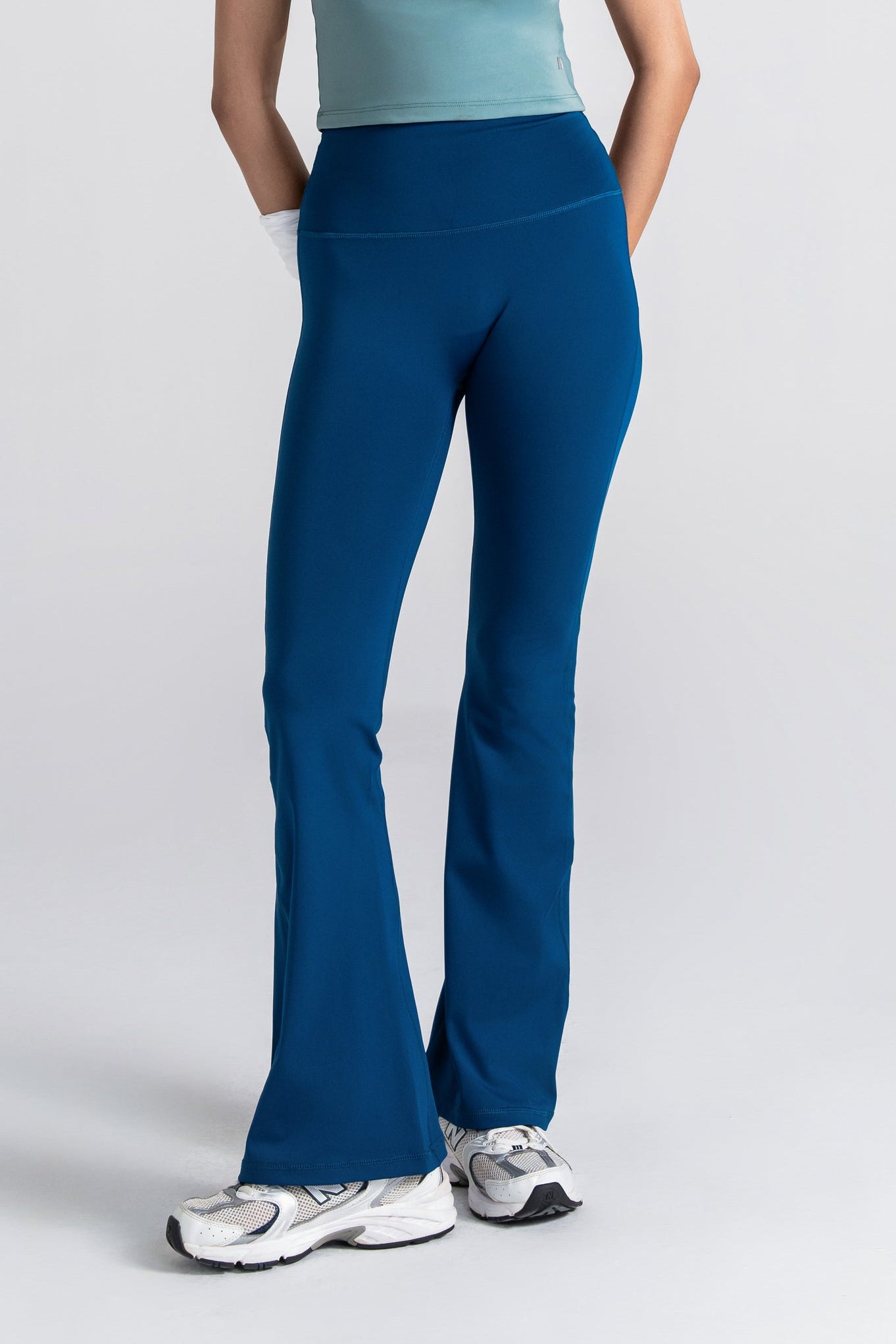 Soft Sculpt Flare Legging - Marine Blue