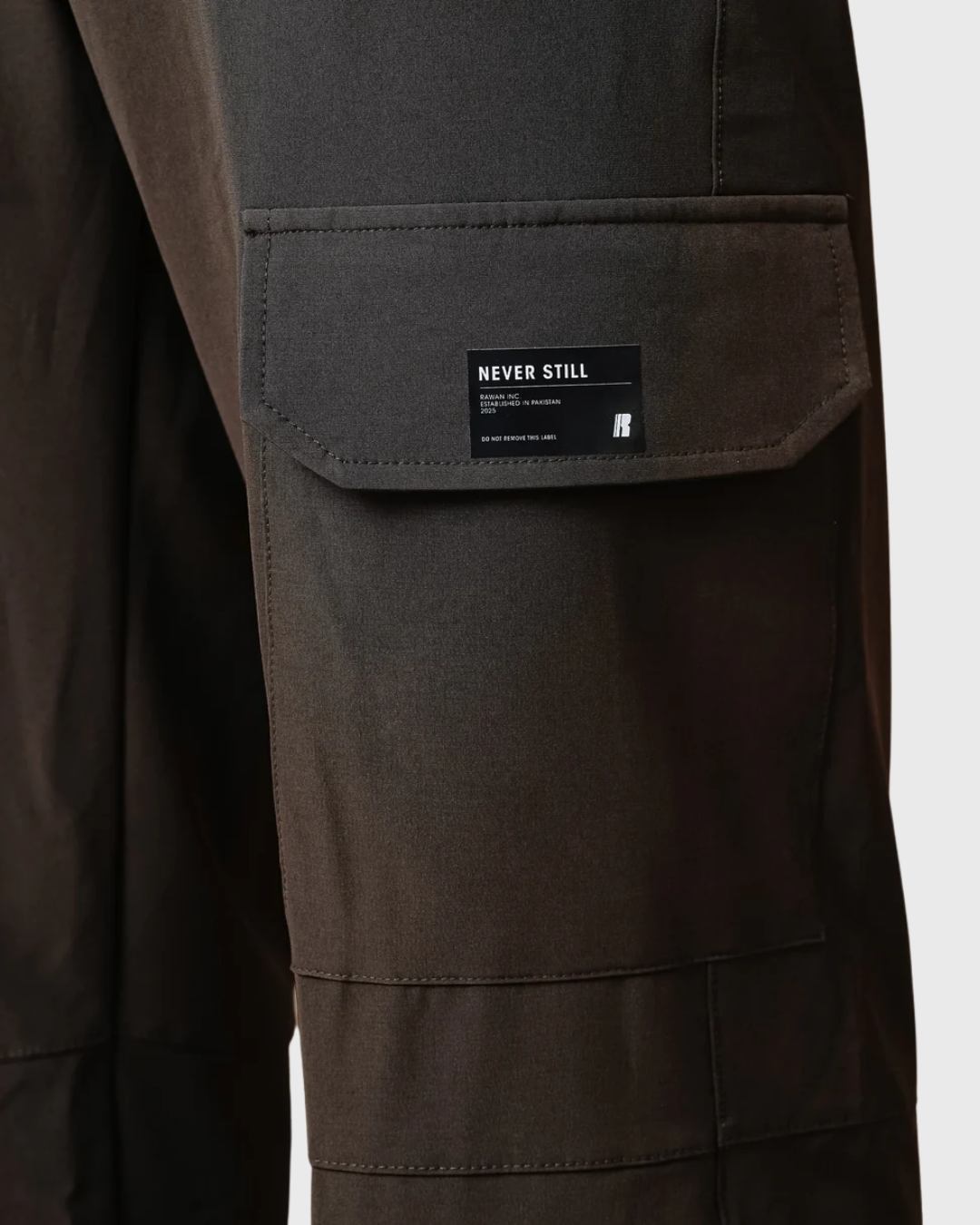 Engine Cargo Pants - Dark Olive