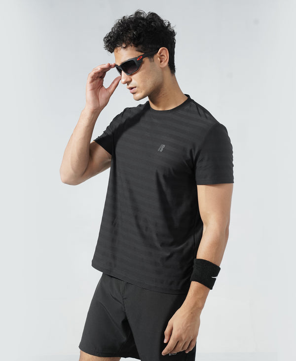 Windrunner Tee - True Black
