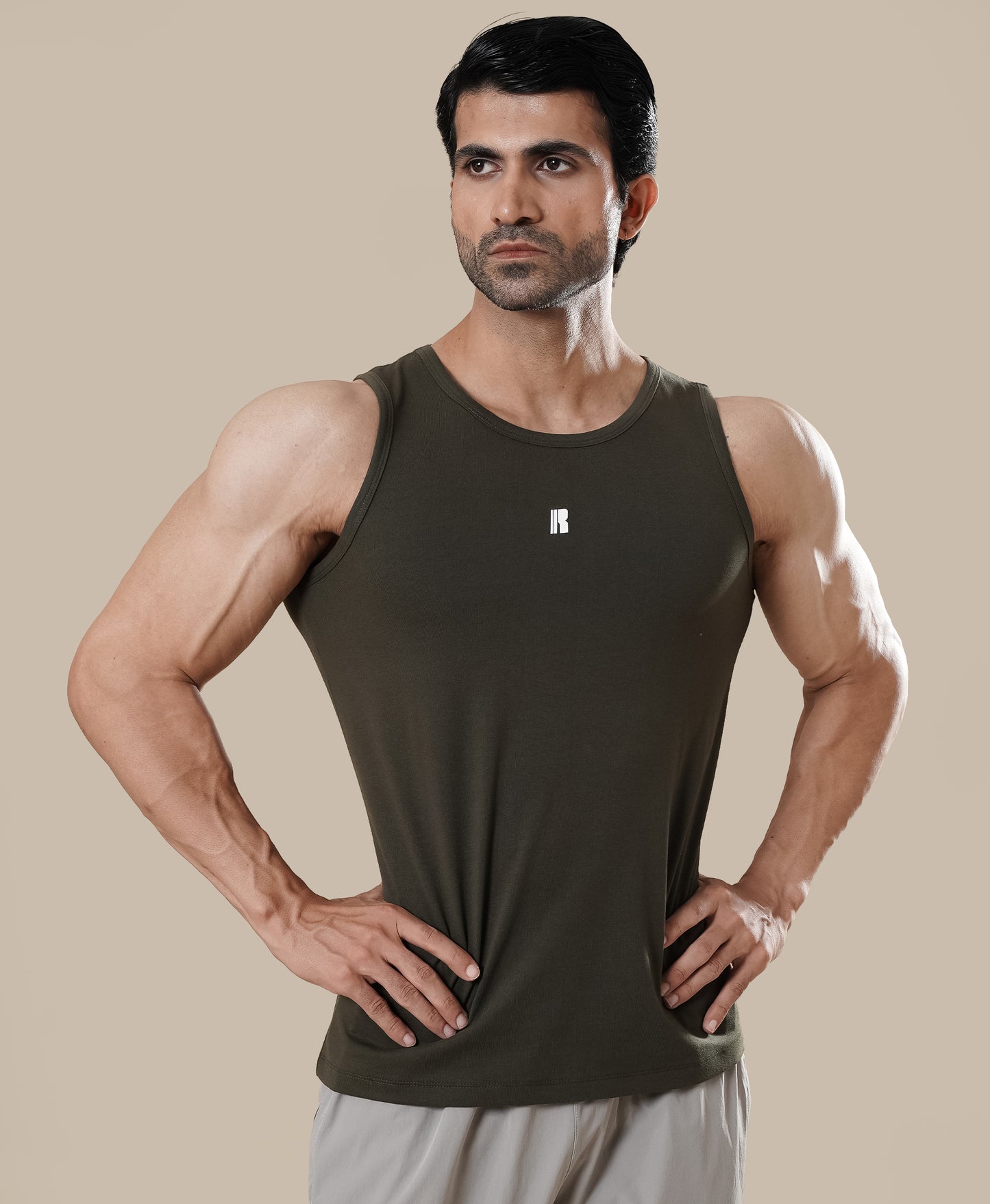 Essential Tank - Combat Green