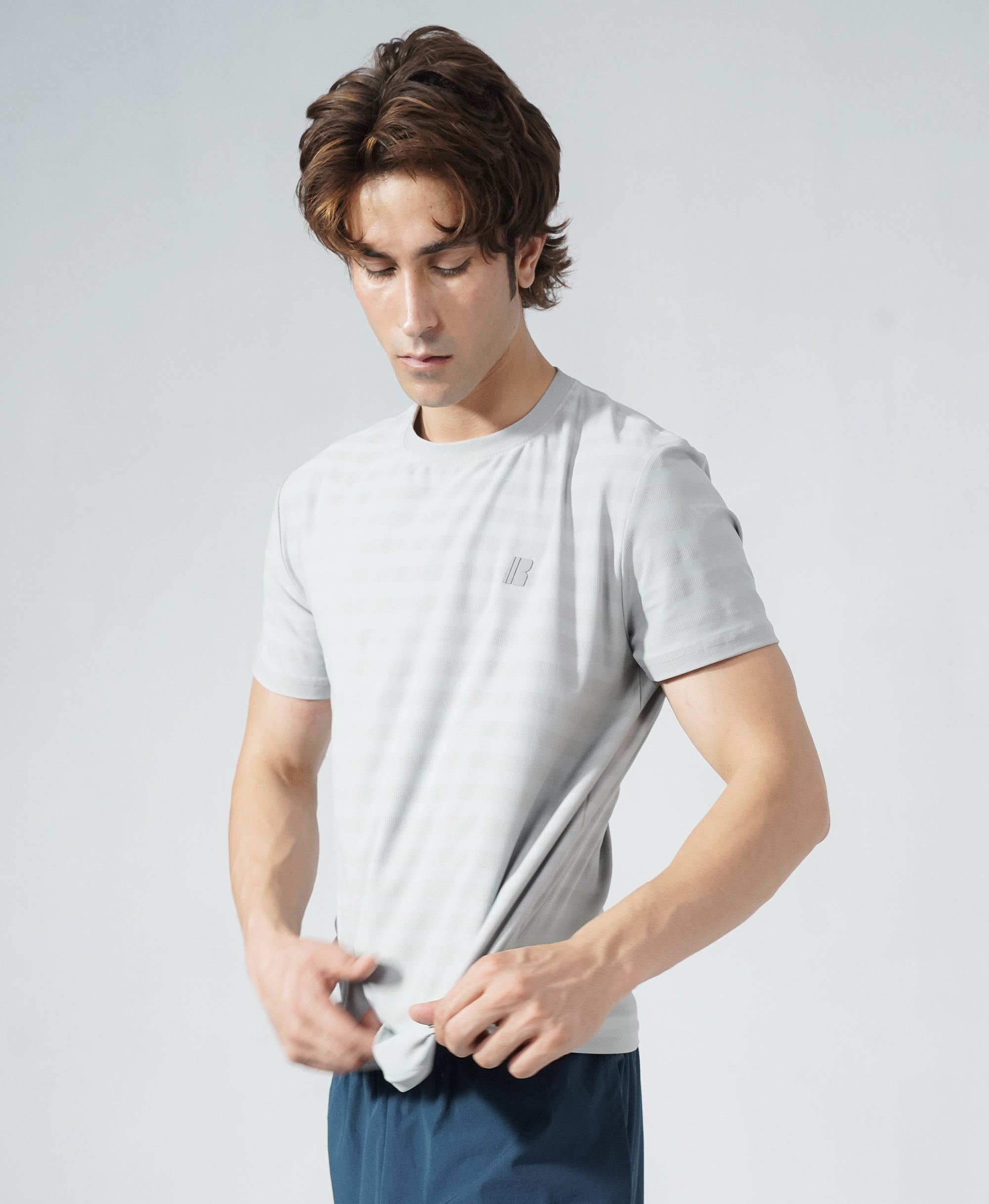Windrunner Tee - Ice Grey
