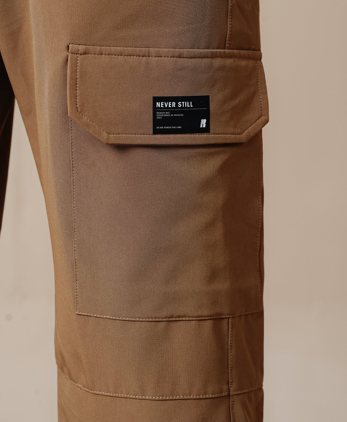 Engine Cargo Pants - Camel