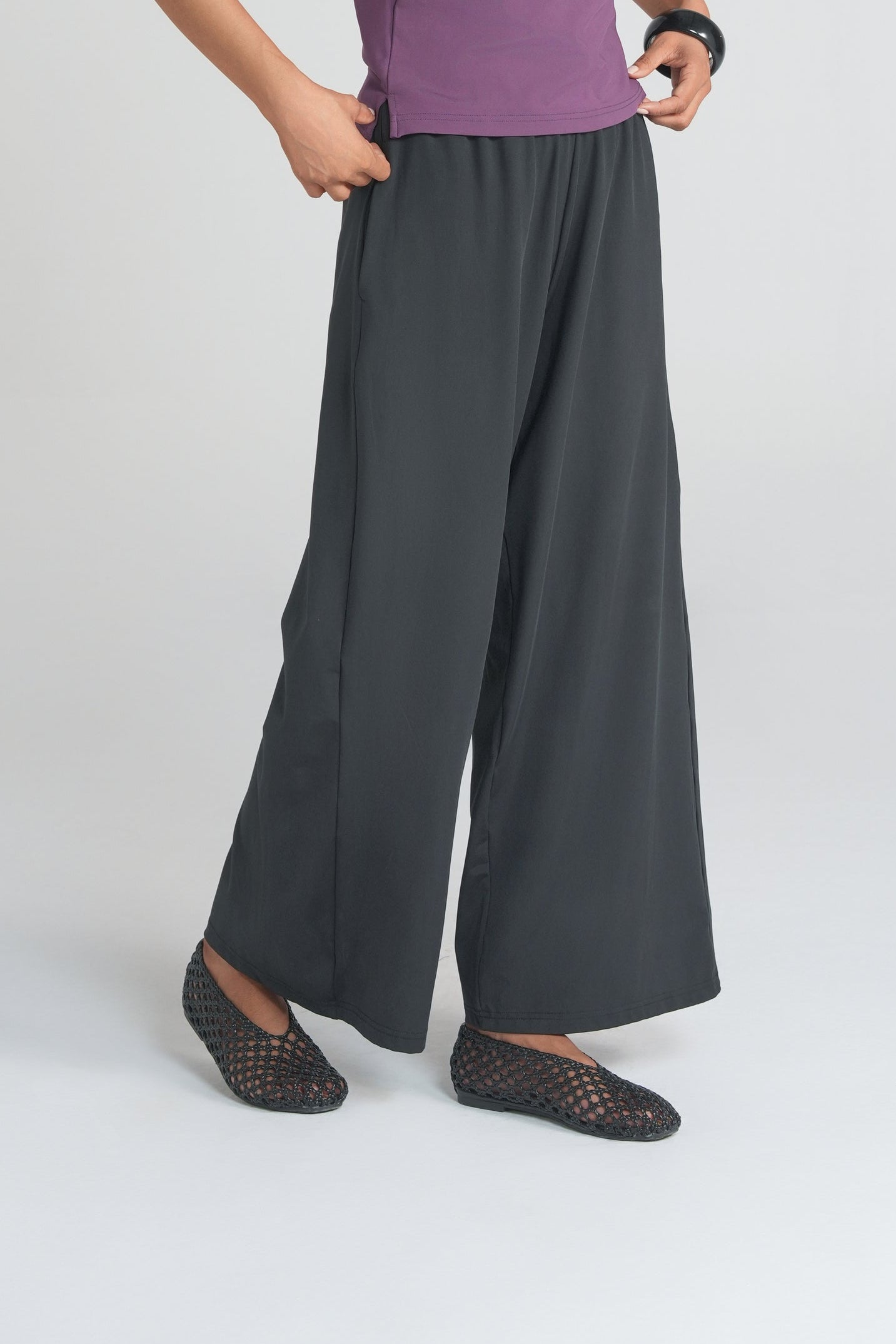 Studio Wide-Leg Pant - Jet Black