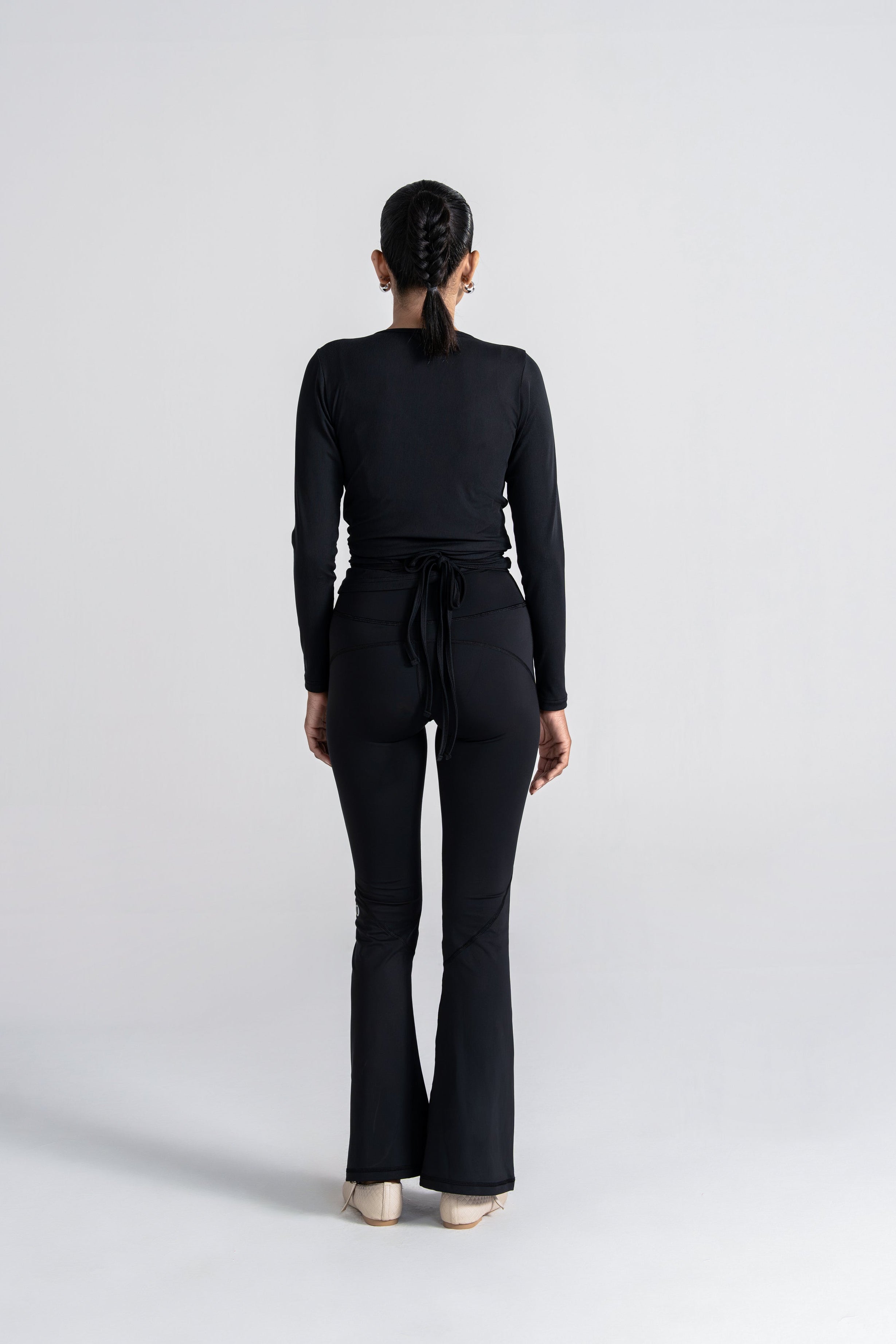 Soft Sculpt Flare Legging - Jet Black