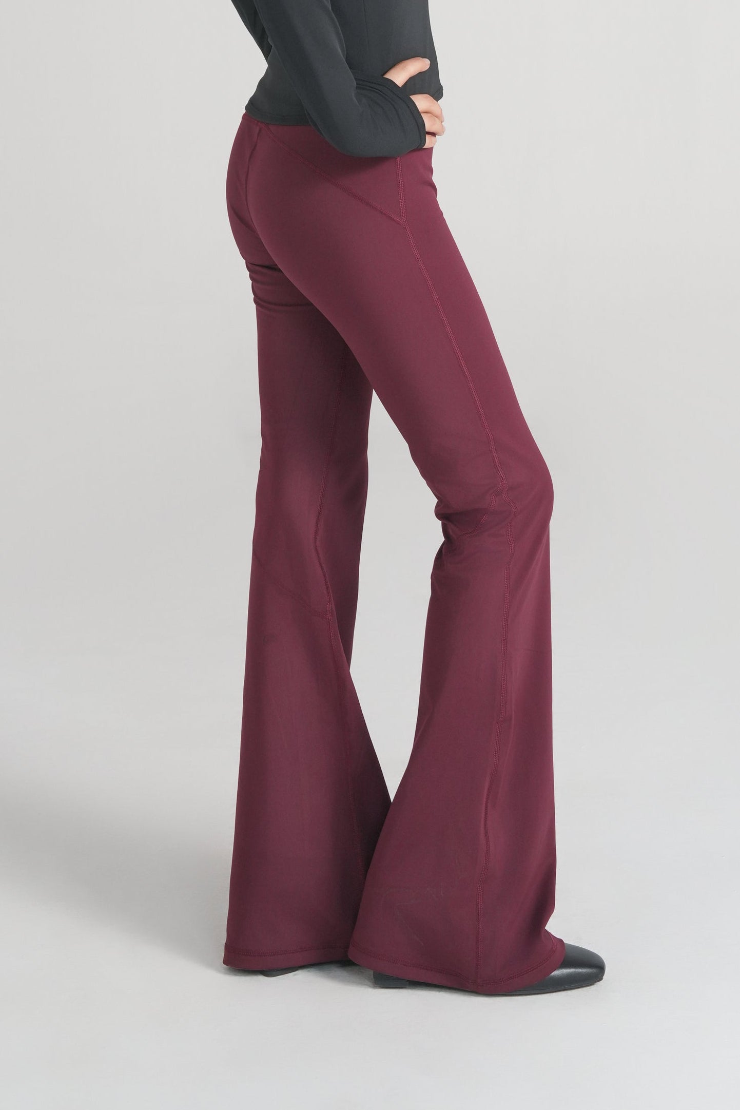 Soft Sculpt Flare Legging - Burgundy