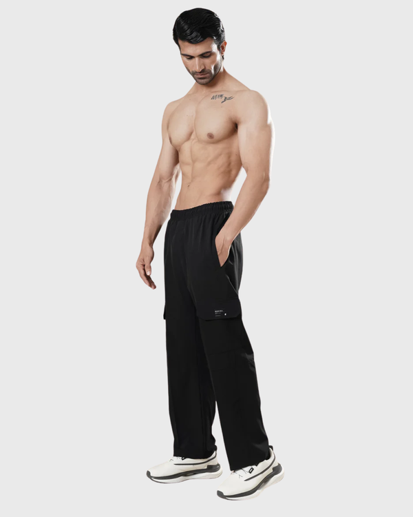 Engine Cargo Pants - Jet Black