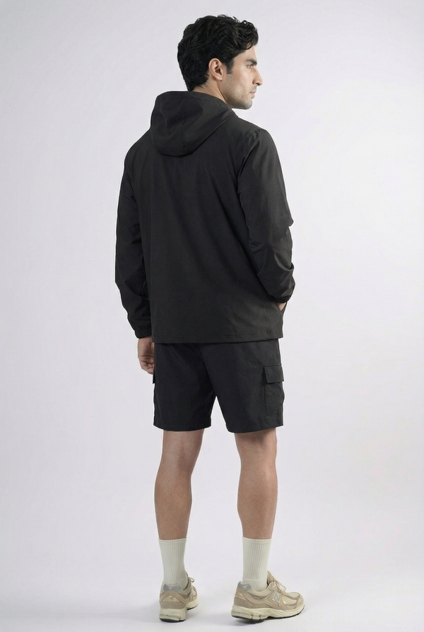 Windrunner Top - True Black