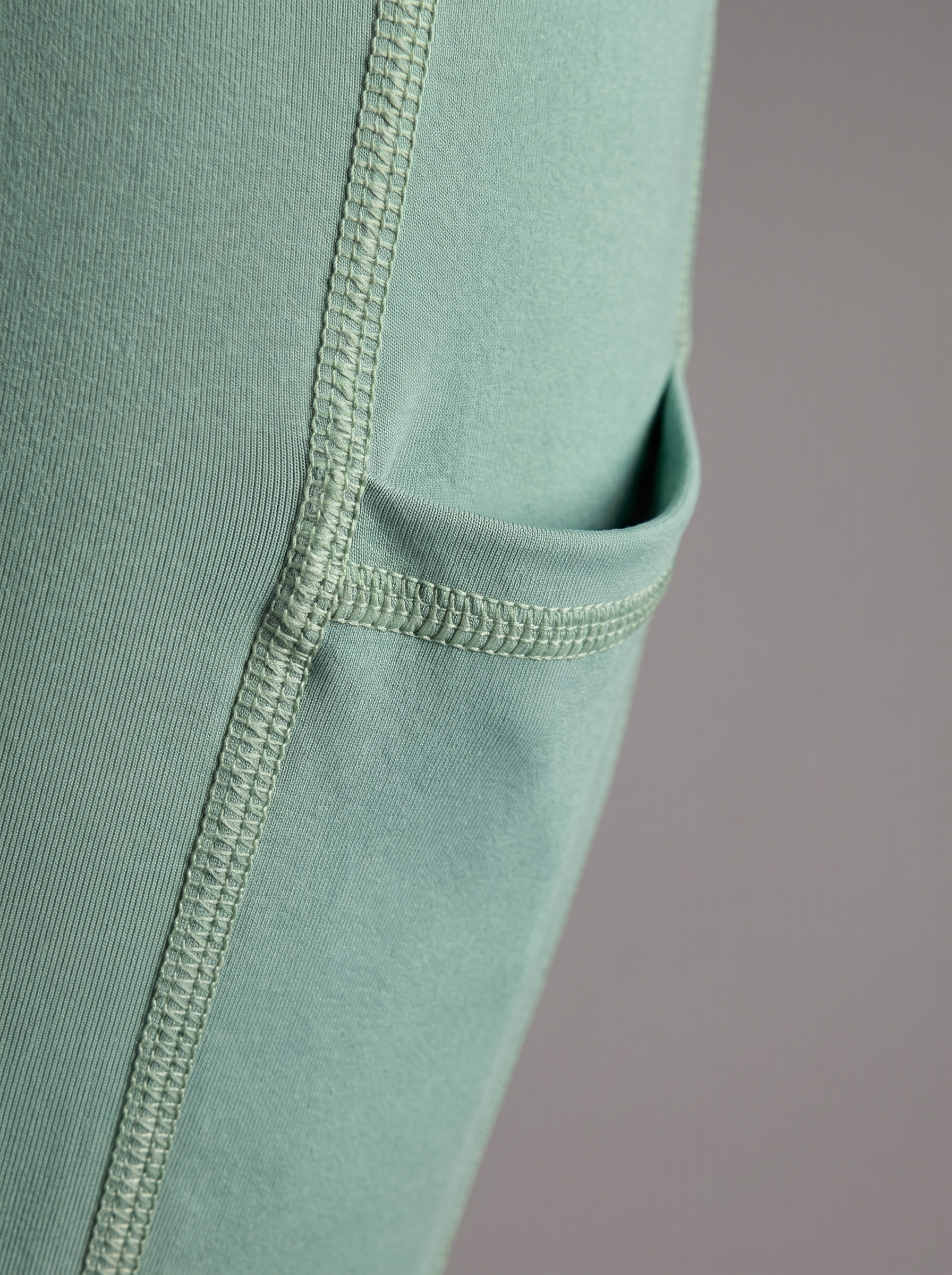 Form Legging - Pacific Green